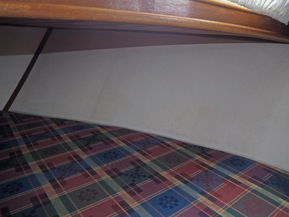 Cabin en avant, H&eacute;bergements